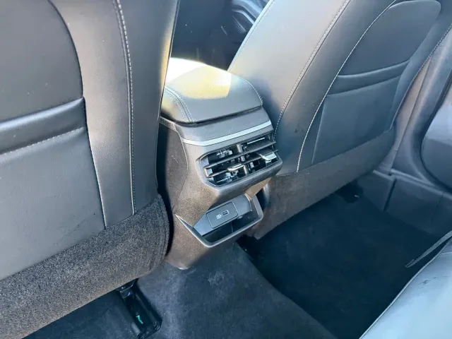 Geely Emgrand — Фото автомобиля 17
