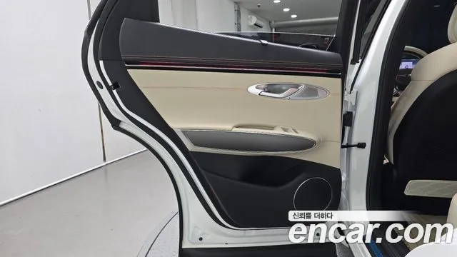 Genesis GV70 2.5T Бензин AWD — Фото автомобиля 21