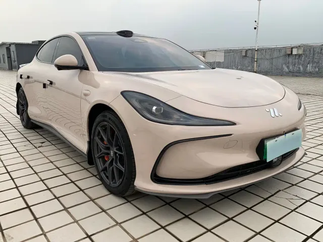 IM Motors L6 — Фото автомобиля 3