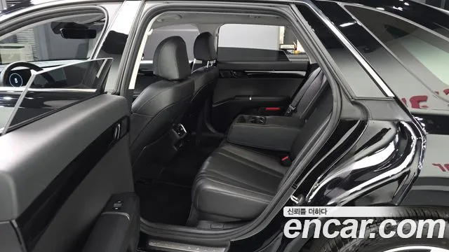 Hyundai Grandeur GN7 — Фото автомобиля 17