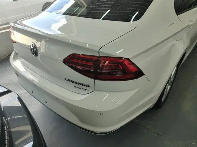 Volkswagen Lamando — Фото автомобиля 7