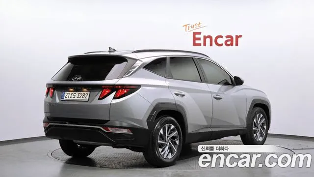 Hyundai Tucson Tucson (NX4) Бензин 1.6 турбо 2WD — Фото автомобиля 2