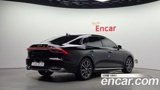 Hyundai Grandeur Новый Grandeur IG — Фото автомобиля 2