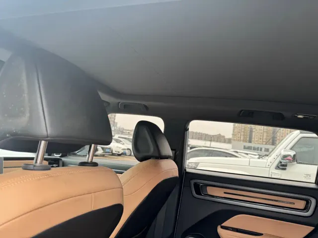 Geely Geely ICON 2023 Model 1.5TD Chocolate Deluxe Edition — Фото автомобиля 12