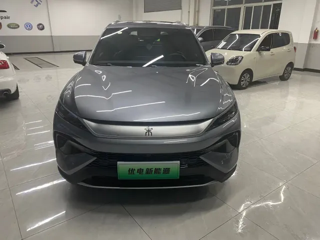 BYD Song Pro — Фото автомобиля 2