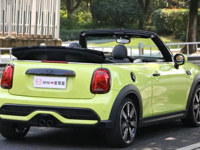 MINI Hatch — Фото автомобиля 12