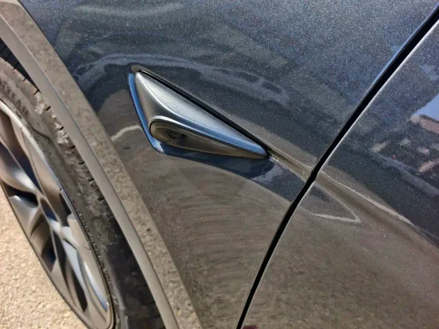 Tesla Model Y — Фото автомобиля 15