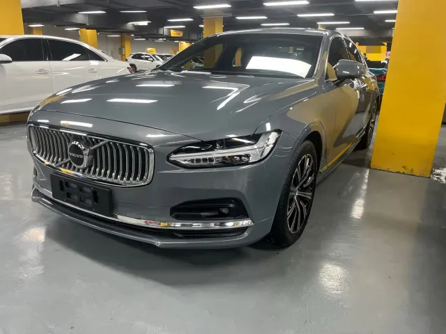 Фотография автомобиля — Volvo S90