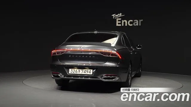 Фотография автомобиля — Hyundai Grandeur