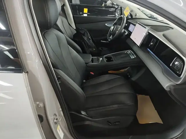 BYD Sealion 05 EV — Фото автомобиля 24
