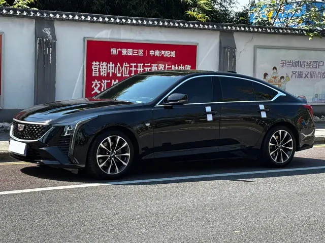 Фотография автомобиля — Cadillac CT5
