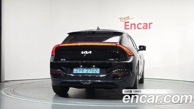 Kia EV6 — Фото автомобиля 4