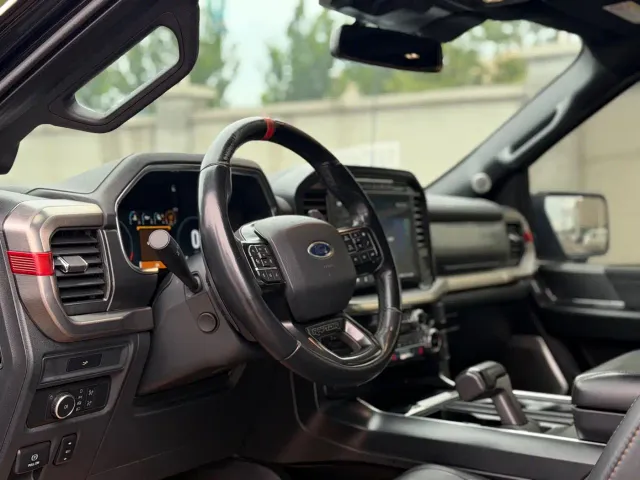 Ford F-150 Raptor — Фото автомобиля 4
