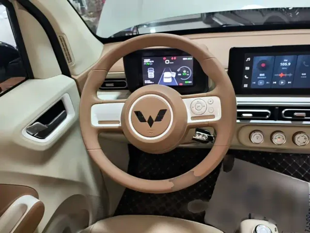 Wuling Hongguang Mini EV — Фото автомобиля 10