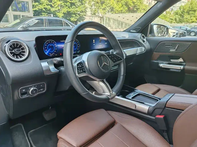 Mercedes-Benz EQB — Фото автомобиля 14