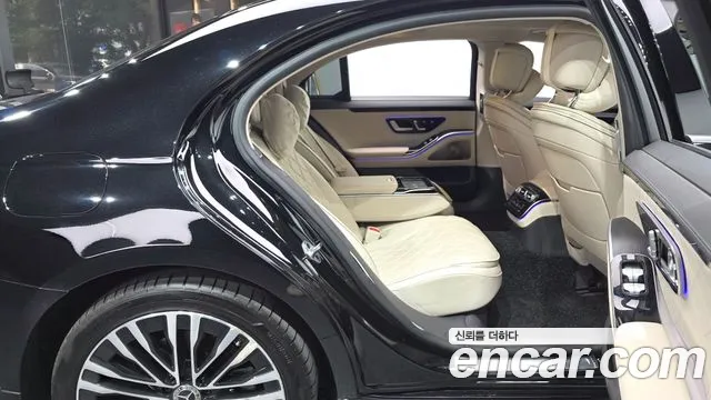 Mercedes-Benz S-Class — Фото автомобиля 11