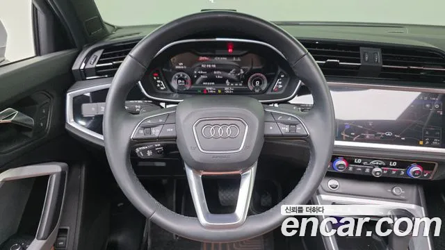 Audi Q3 35 TDI Premium — Фото автомобиля 15