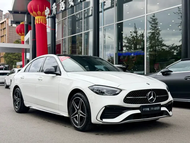Mercedes-Benz C-Class — Фото автомобиля 3