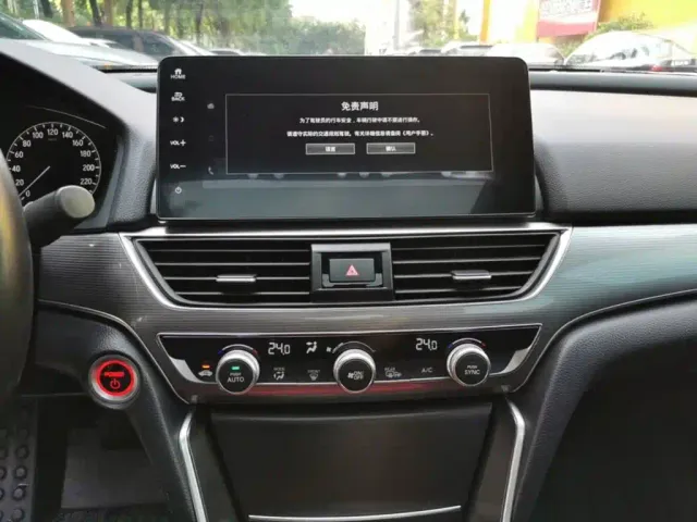 Honda Accord — Фото автомобиля 12
