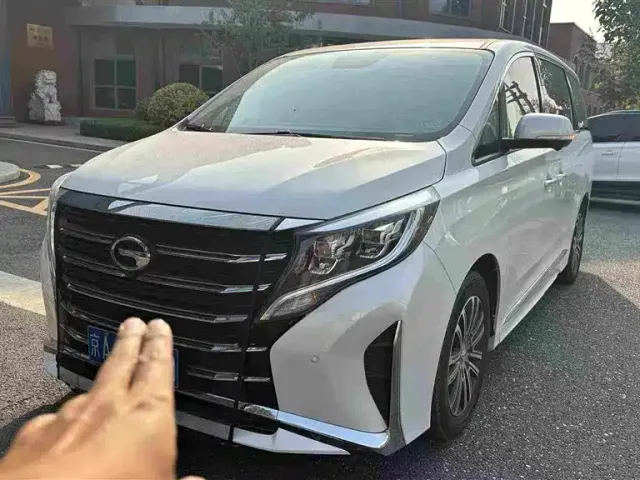 Фотография автомобиля — GAC Trumpchi M8