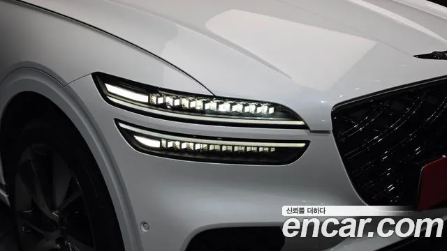 Genesis GV70 — Фото автомобиля 7