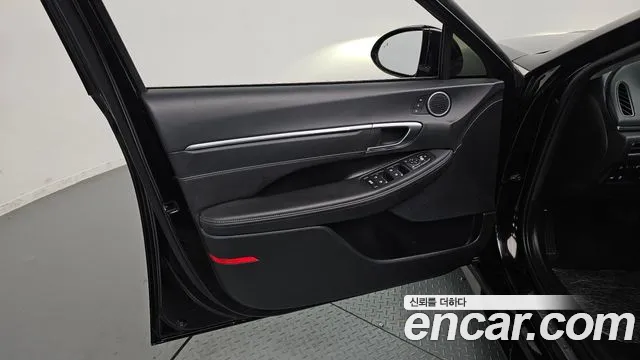 Hyundai Sonata — Фото автомобиля 13