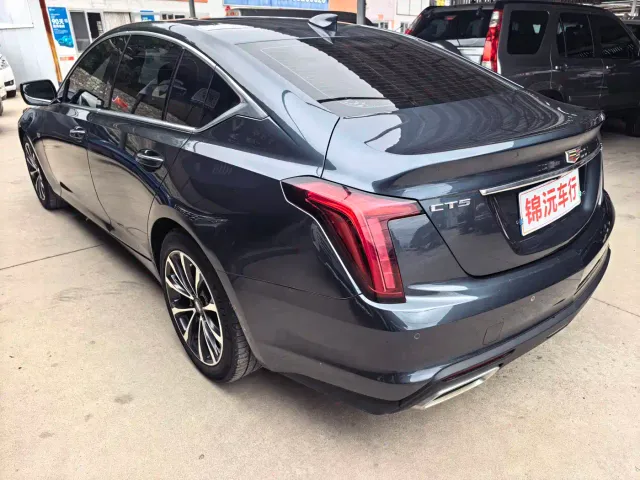 Cadillac CT5 — Фото автомобиля 9