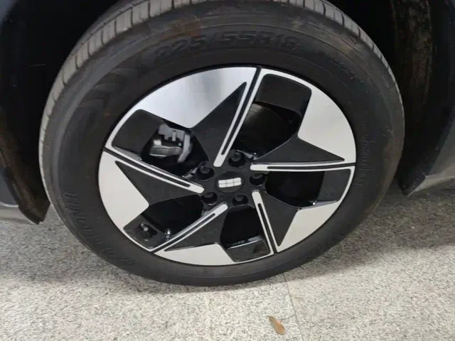 Geely Galaxy E5 — Фото автомобиля 22