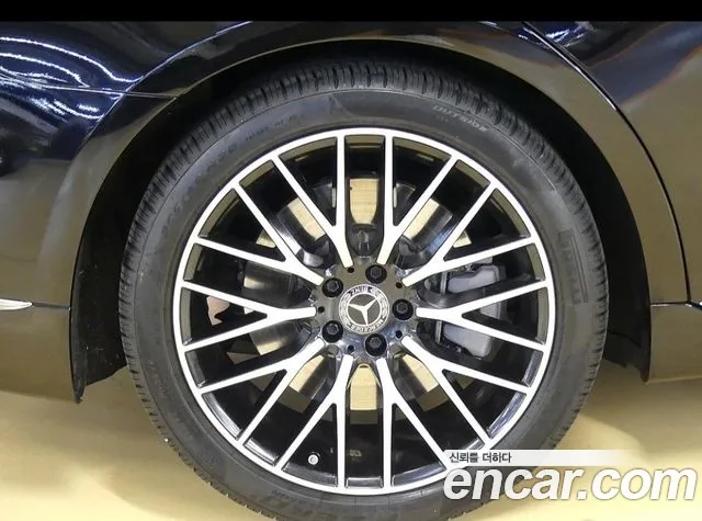 Mercedes-Benz S-Class W223 — Фото автомобиля 8
