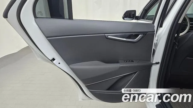 Kia Niro The All New — Фото автомобиля 14