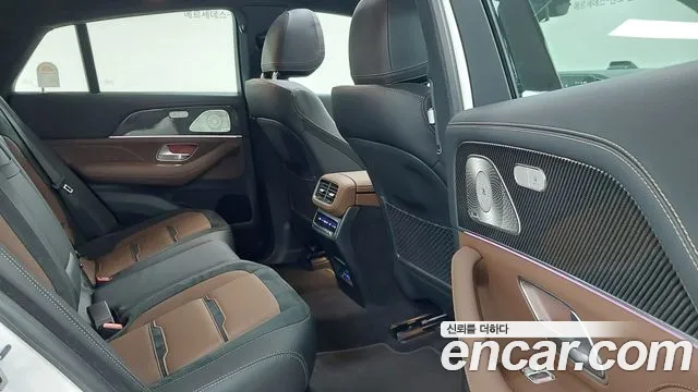 Mercedes-Benz GLE-Class — Фото автомобиля 10