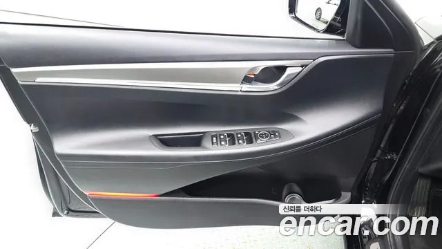 Hyundai Grandeur (New) Hybrid — Фото автомобиля 13