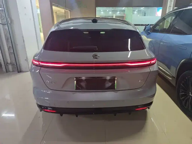 Nio ET5 Touring — Фото автомобиля 5