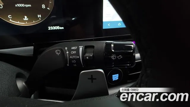 Hyundai Grandeur Grandeur (GN7) 2.5 Бензин 2WD — Фото автомобиля 27