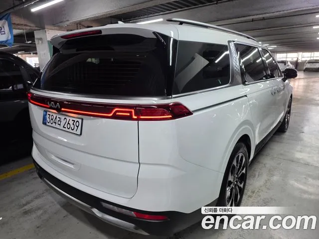 Kia Carnival Generation 4 — Фото автомобиля 2