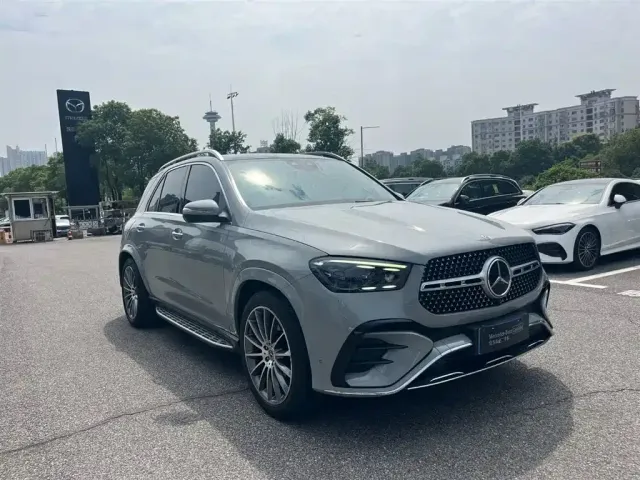 Mercedes-Benz GLE-Class — Фото автомобиля 2