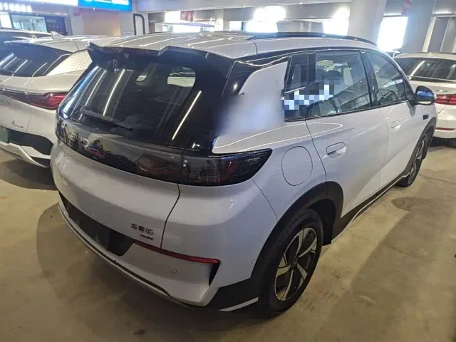 BYD Sealion 05 EV — Фото автомобиля 6