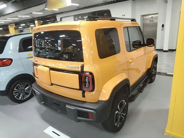 Baojun Yep — Фото автомобиля 6