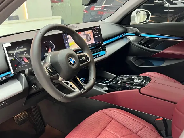 BMW 5 Series — Фото автомобиля 8
