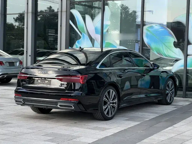 Audi A6L — Фото автомобиля 8