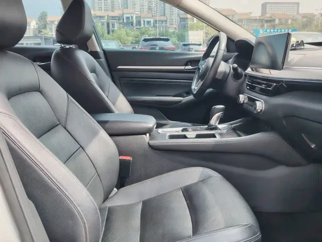 Nissan Teana — Фото автомобиля 4