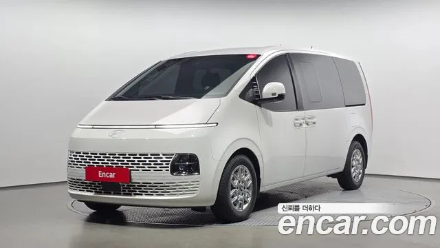 Фотография автомобиля — Hyundai Staria