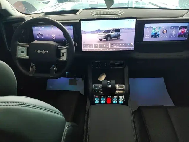 BYD FangChengBao Leopard 5 — Фото автомобиля 9