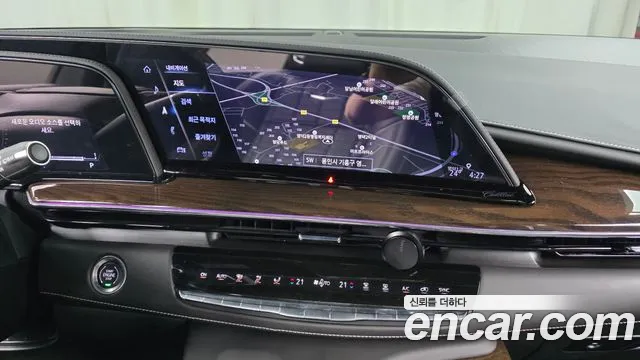 Cadillac Escalade — Фото автомобиля 19