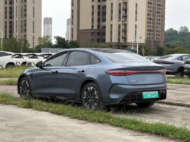 BYD Seal 2022 550km Standard Range RWD Premium — Фото автомобиля 6