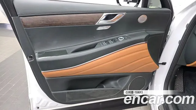 Genesis GV80 — Фото автомобиля 13
