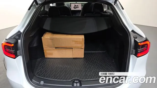 Tesla Model Y Модель Y — Фото автомобиля 4