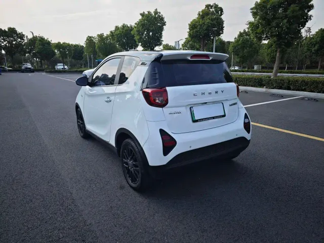 Chery eQ1 — Фото автомобиля 5