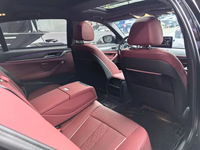 BMW 5 Series — Фото автомобиля 8