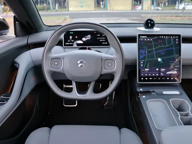 Nio ET5 Touring — Фото автомобиля 13